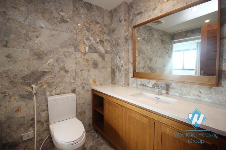 Brand new 01 bedroom apartment for rent in Ho Ba Mau St, Dong Da District, Ha Noi
