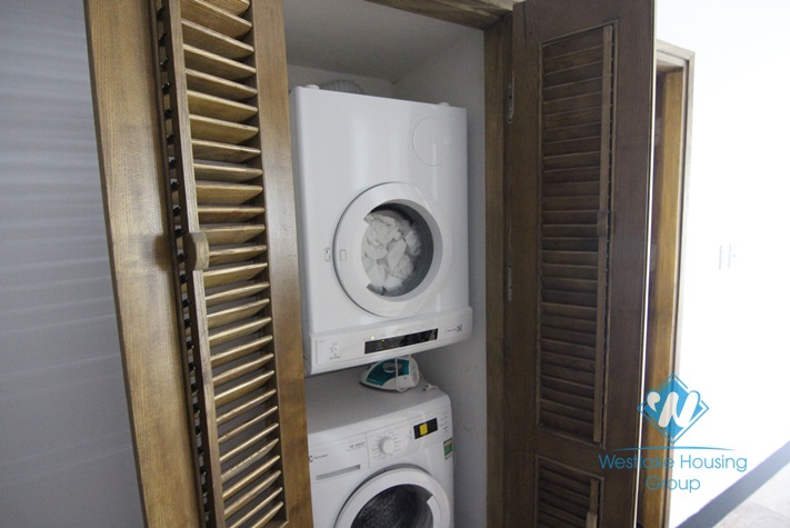 Luxury apartment with 3 bedrooms for lease in Dang Thai Mai, Tay Ho, Ha Noi