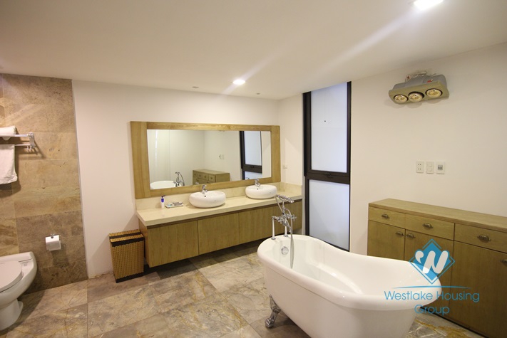 Luxury apartment with 3 bedrooms for lease in Dang Thai Mai, Tay Ho, Ha Noi
