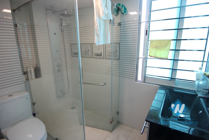 Nice house with 7 floor for rent in Doi Can st, Ba Dinh District.