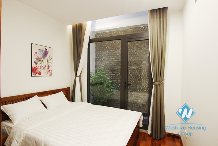 Morden and Brandnew 02 bedrooms apartment with swimming pool for rent in Tay Ho street.