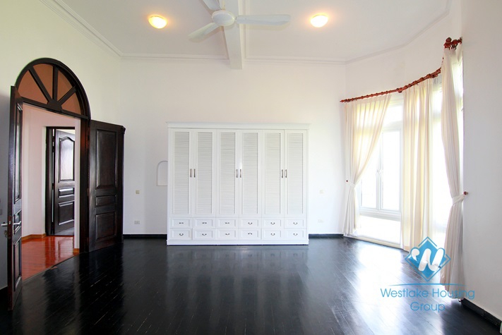 Lakeview spacious apartment for rent in Tay Ho, Hanoi