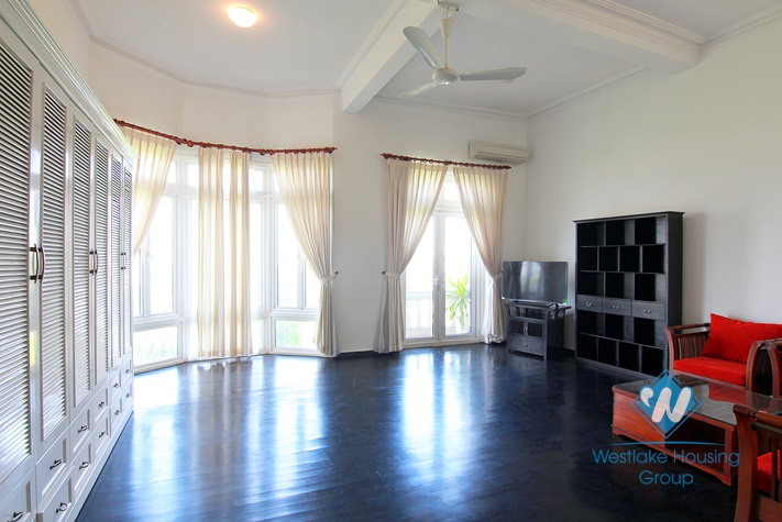 Lakeview spacious apartment for rent in Tay Ho, Hanoi