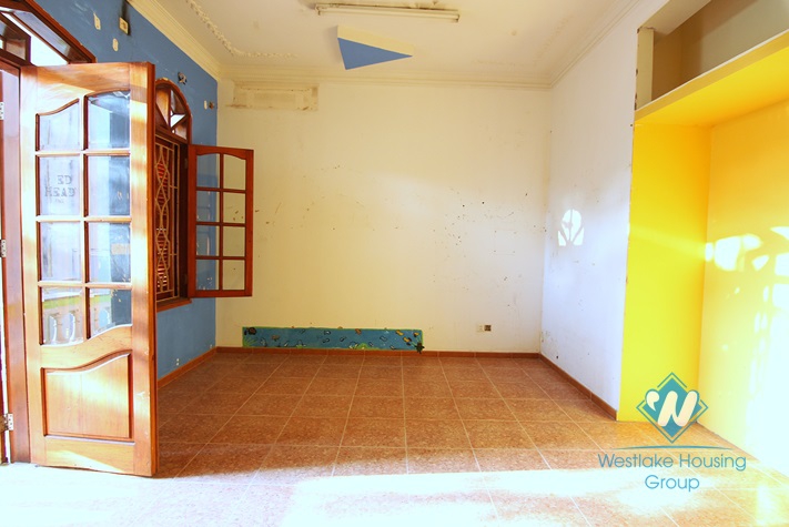 Unfurnished house for rent in Truc Bach area.