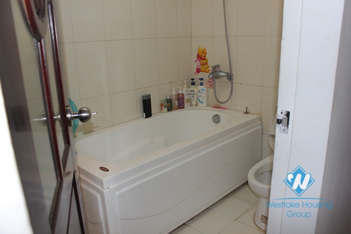 Cosy apartment for lease in Tay Ho 