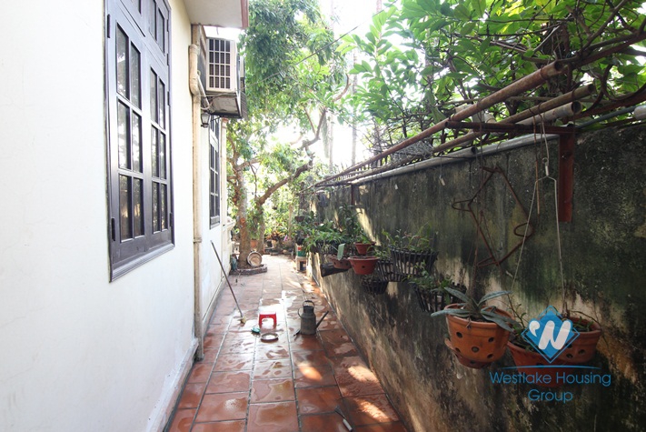 A beautiful house with lake view for rent near Intercontinental Hotel