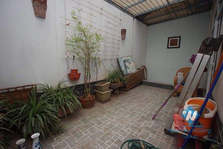 A nice and quiet house with 4 bedrooms for rent in Ba Dinh District