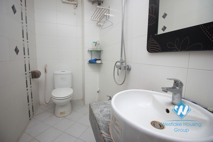 A nice and quiet house with 4 bedrooms for rent in Ba Dinh District