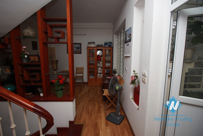 A nice and quiet house with 4 bedrooms for rent in Ba Dinh District