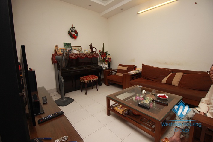 A nice and quiet house with 4 bedrooms for rent in Ba Dinh District