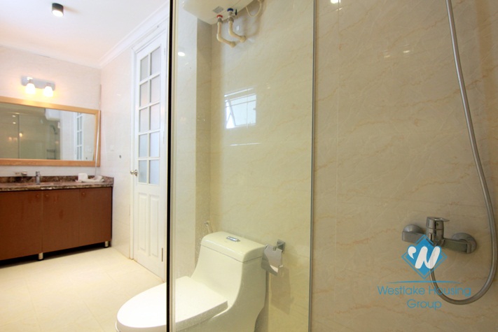 Nice house with stunning view of West lake on Au Co street, Tay Ho, Hanoi