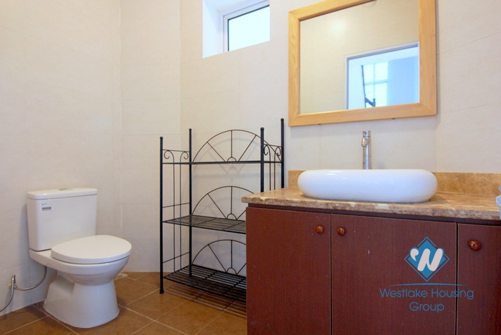 Nice house with stunning view of West lake on Au Co street, Tay Ho, Hanoi