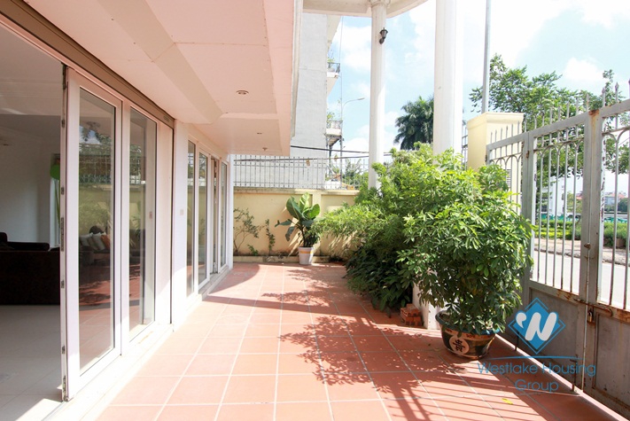Nice house with stunning view of West lake on Au Co street, Tay Ho, Hanoi