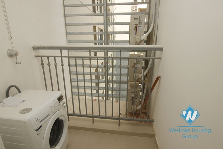 A nice cozy and brand new apartment for rent in Vinhome Gardenia 