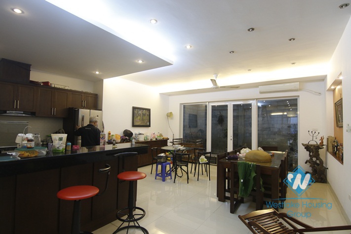 A beautiful and elegant 3 bedroom apartment for rent in Hai Ba Trung
