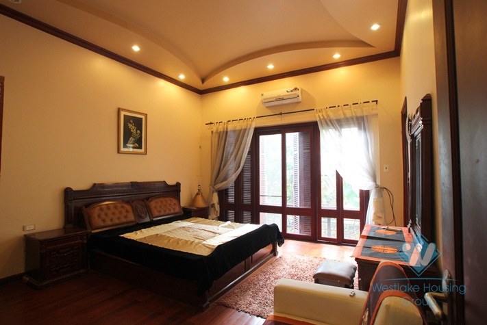 French style house avaialble for rent in Westlake area, fully furnished