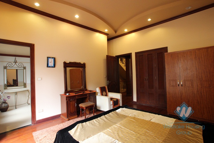 French style house avaialble for rent in Westlake area, fully furnished