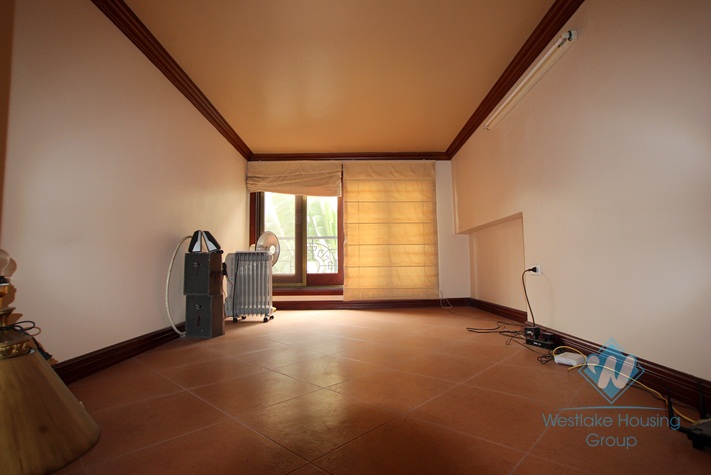 French style house avaialble for rent in Westlake area, fully furnished