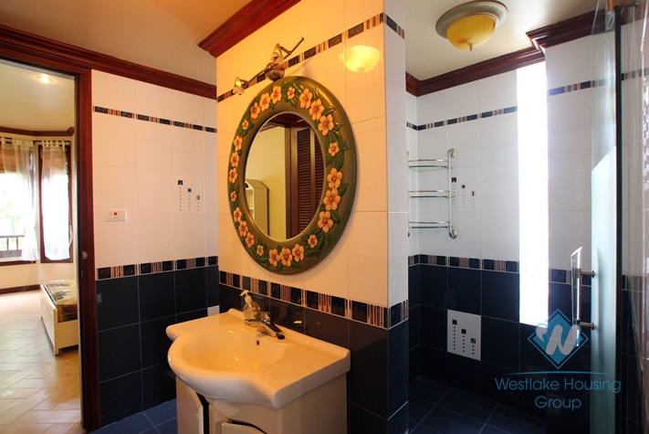 French style house avaialble for rent in Westlake area, fully furnished