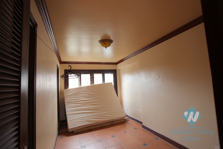 French style house avaialble for rent in Westlake area, fully furnished