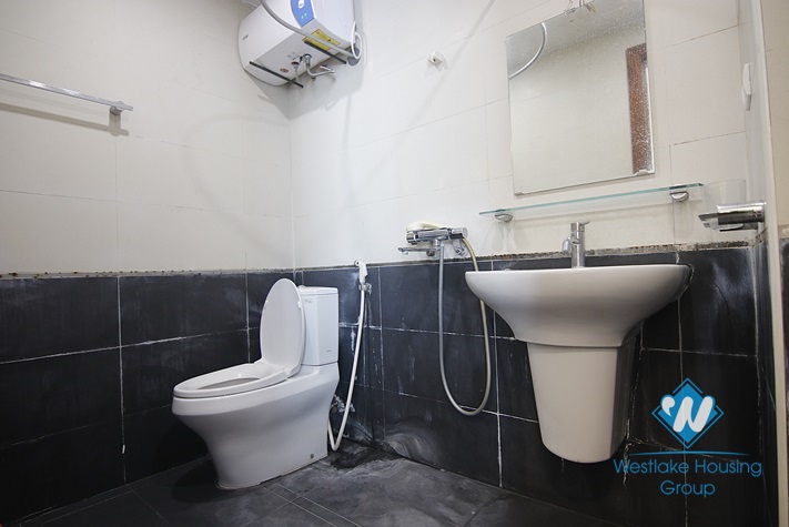 Bright studio apartment for rent in Dang Thai Mai st, Quang An ward, Tay Ho District 
