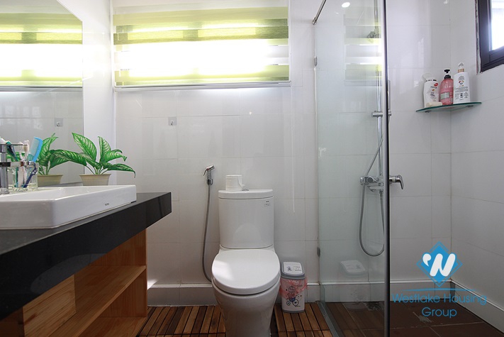 Lake view penthouse apartment for rent in Tay Ho, Hanoi