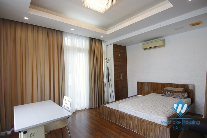 Bright studio apartment for rent in Dang Thai Mai st, Quang An ward, Tay Ho District 