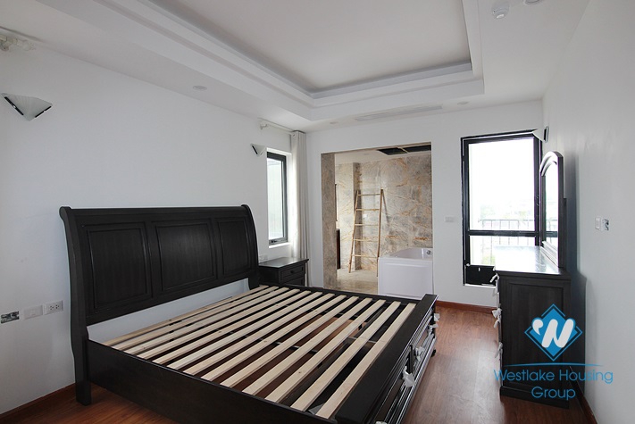 Quality apartment for rent in Truc Bach area, Ba Dinh District 