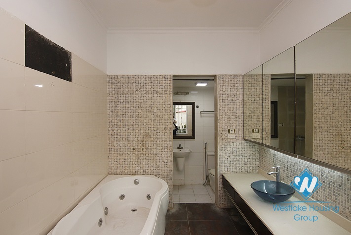 Nice house with 4 bedrooms for rent in Ba Dinh District, Ha Noi