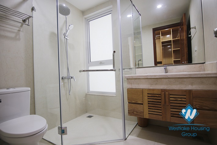 Nice apartment on the high floor for rent in Tay Ho District 