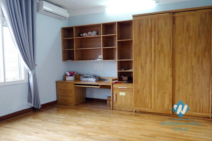 A resonable 6 bedroom house for rent in Ba dinh, Ha noi