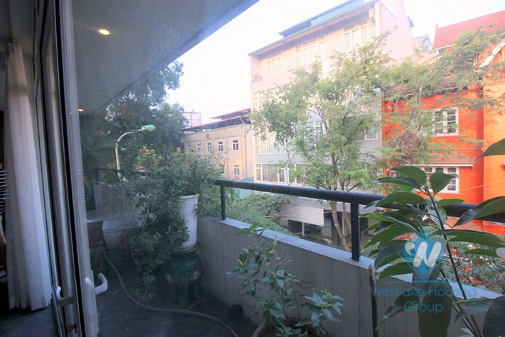 Building for rent in Main street, $1000 for each floor, $2000 for both upstairs.