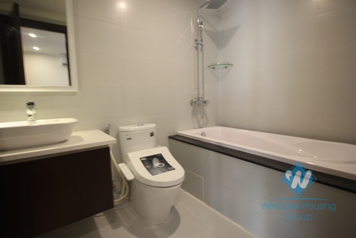 Brandnew standard one bedroom apartment in Cau Giay district.