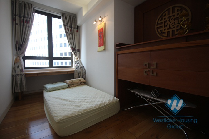 Three bedrooms apartment for rent in IPH, Cau Giay.