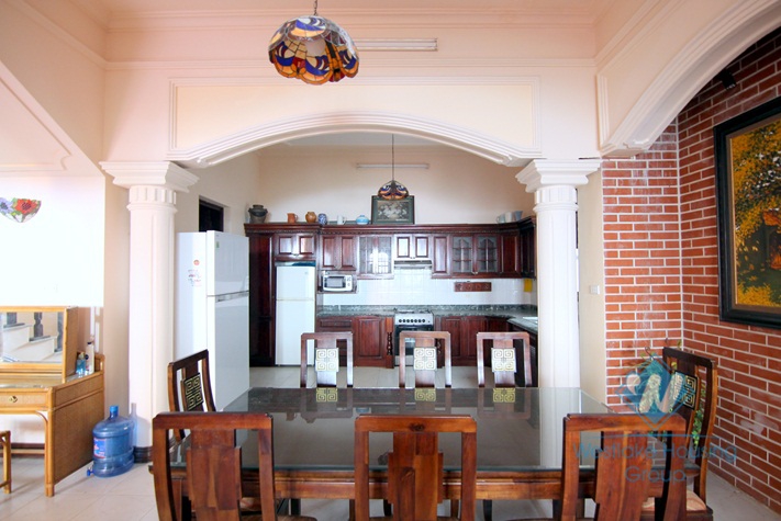 Four bedrooms house for rent in Tay Ho district, Ha Noi