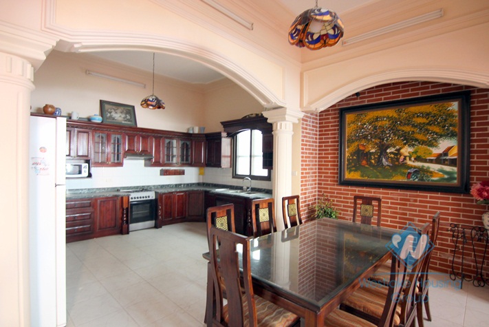 Four bedrooms house for rent in Tay Ho district, Ha Noi