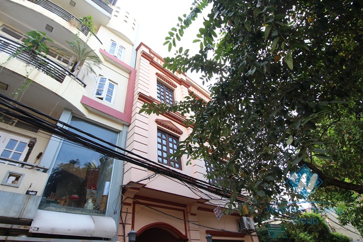 Four bedrooms house for rent in Tay Ho district, Ha Noi