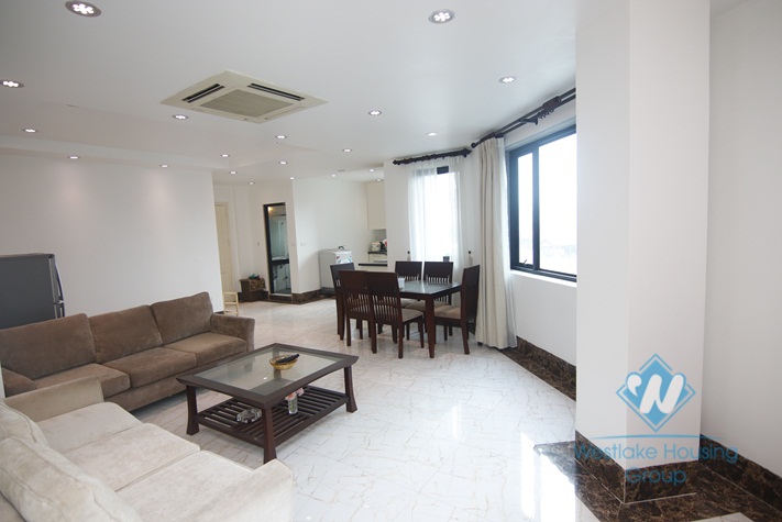 Two bedrooms apartment for rent in Hao Nam street.