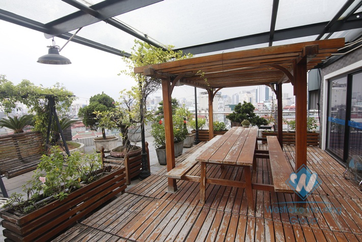 Two bedrooms apartment for rent in Hao Nam street.