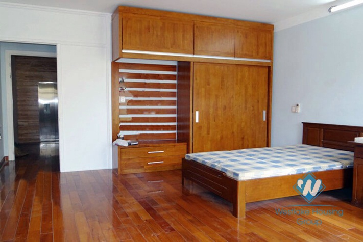 A resonable 6 bedroom house for rent in Ba dinh, Ha noi