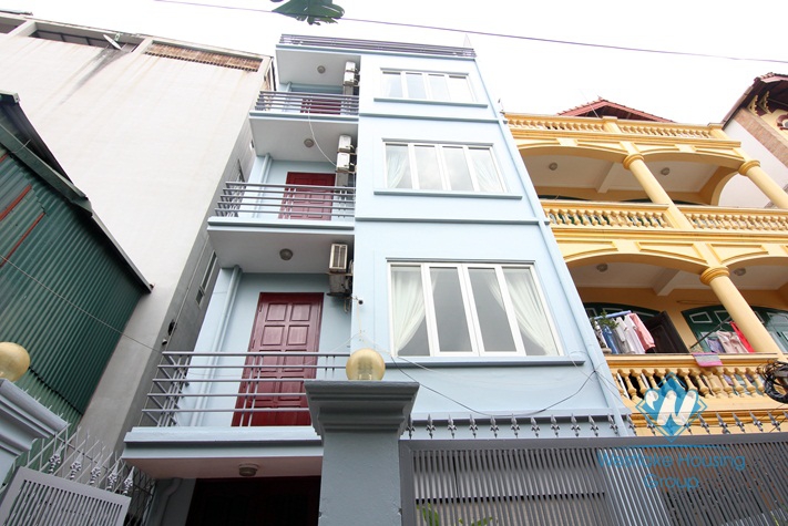 Beatifull house with 05 bedrooms, big terrace and bright for rent in Tay Ho district 
