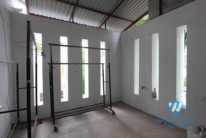 400 sqm villa with 4 bedrooms for rent in D block, Ciputra.