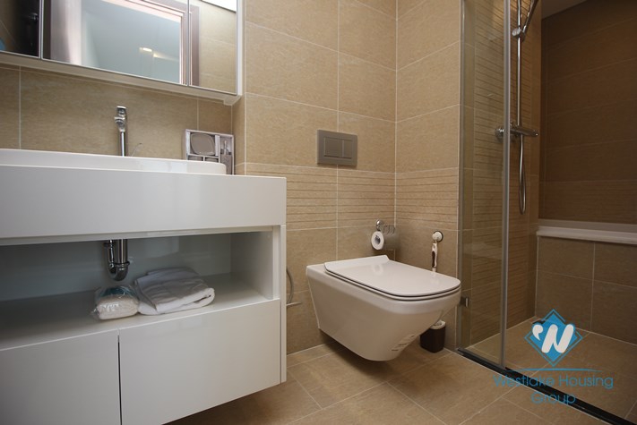 A high floor 2 bedroom apartment with great view for rent in Vinhome Metropolis