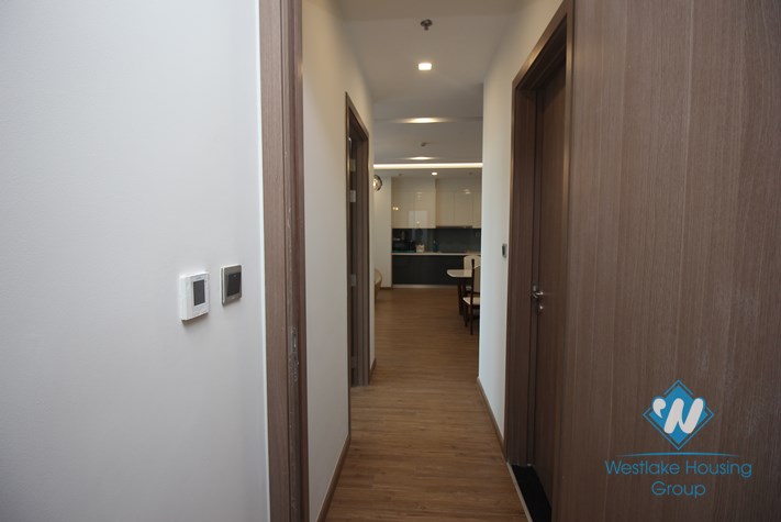 A high floor 2 bedroom apartment with great view for rent in Vinhome Metropolis