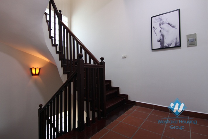 House for rent with 03 bedrooms in Tay Ho area