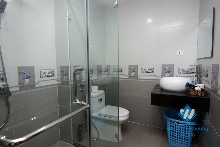 A nice and new apartment for lease in Tran quoc vuong, Cau giay