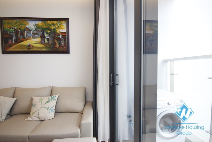 A wonderful and modern 1 bedroom apartment for rent in Ba Dinh District