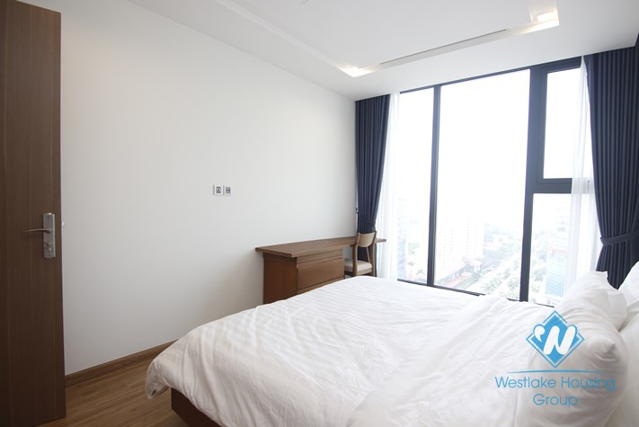 High floor one bedroom apartment for rent in Vinhome Metropolis, Ha Noi
