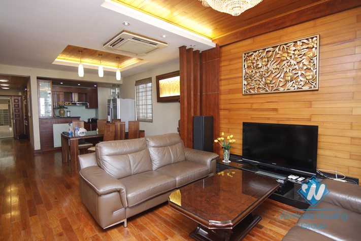 Aprtment for rent in high floor, near Doi Can street, Ba Dinh.