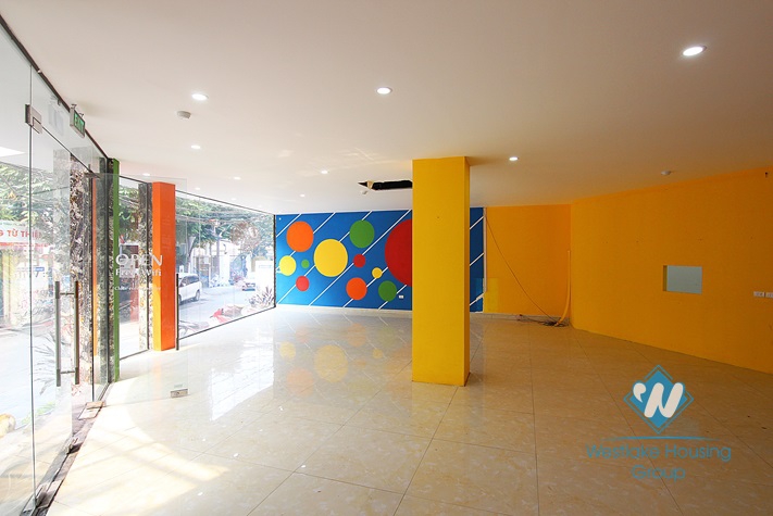 Spacious office, shop for rent in To Ngoc Van st, Tay Ho.
